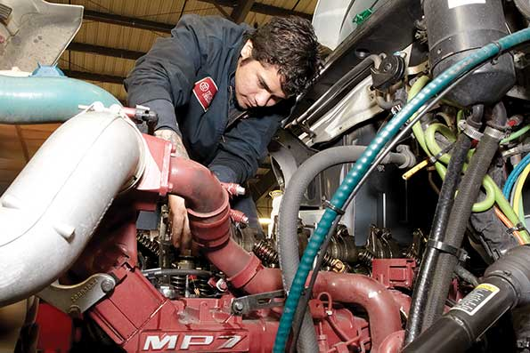 Bulktransporter Com Sites Bulktransporter com Files Uploads 2013 12 Mack Guard Dog Connect