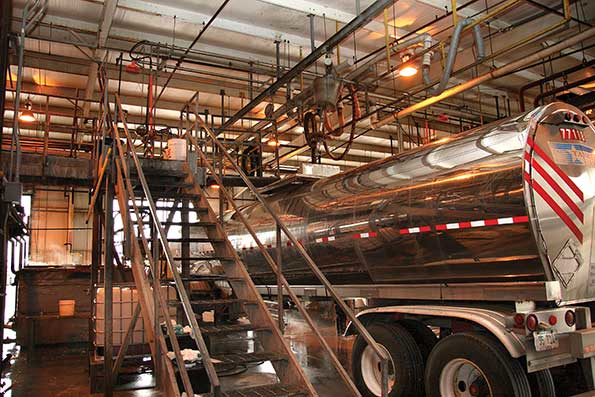 Photos DFW Tank Cleaning Bulk Transporter