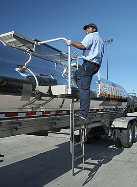 Photos: Fall Protection BT 2012 | Bulk Transporter