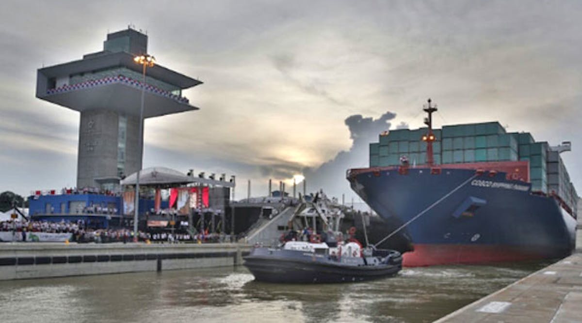 Bulktransporter 3730 Panama Canal 0