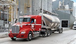 J & M tank trailer J & M tank trailer