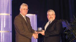 ILTA&rsquo;s Vice President of Government Affairs Peter Lidiak presents the 2017 Safety Improvement Award to Brian Temples of TransMontaigne Partners.