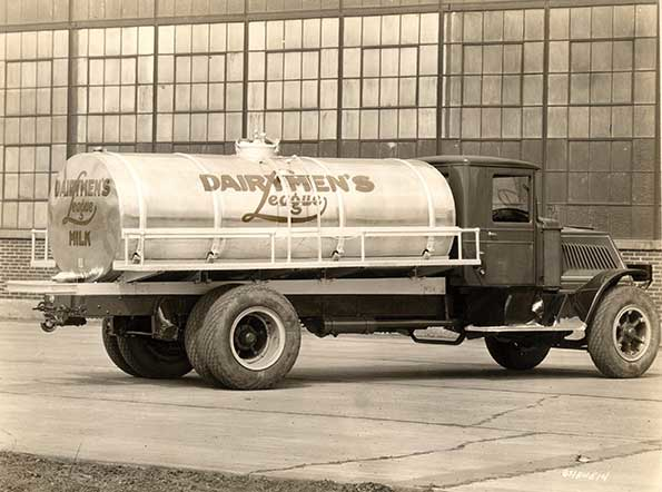 Mack AK tank truck from 1920s