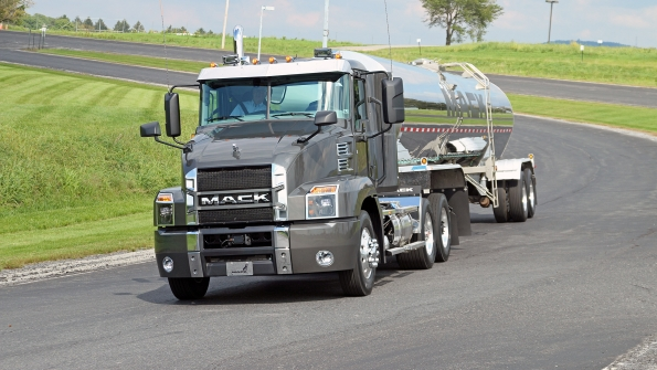 Mack Trucks proclaims the all-new Mack Anthem was “Born Ready” | Bulk ...