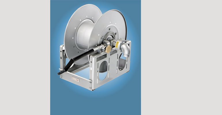 What to consider when selecting swivel joints for hose reels, loading