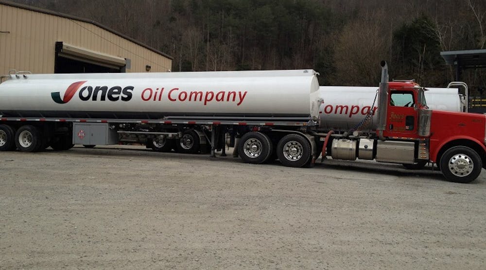 Bulktransporter 5572 Jones Oil Truck 0