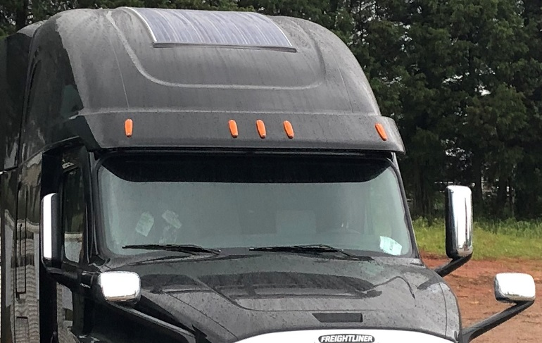 Fontaine eNow solar panel