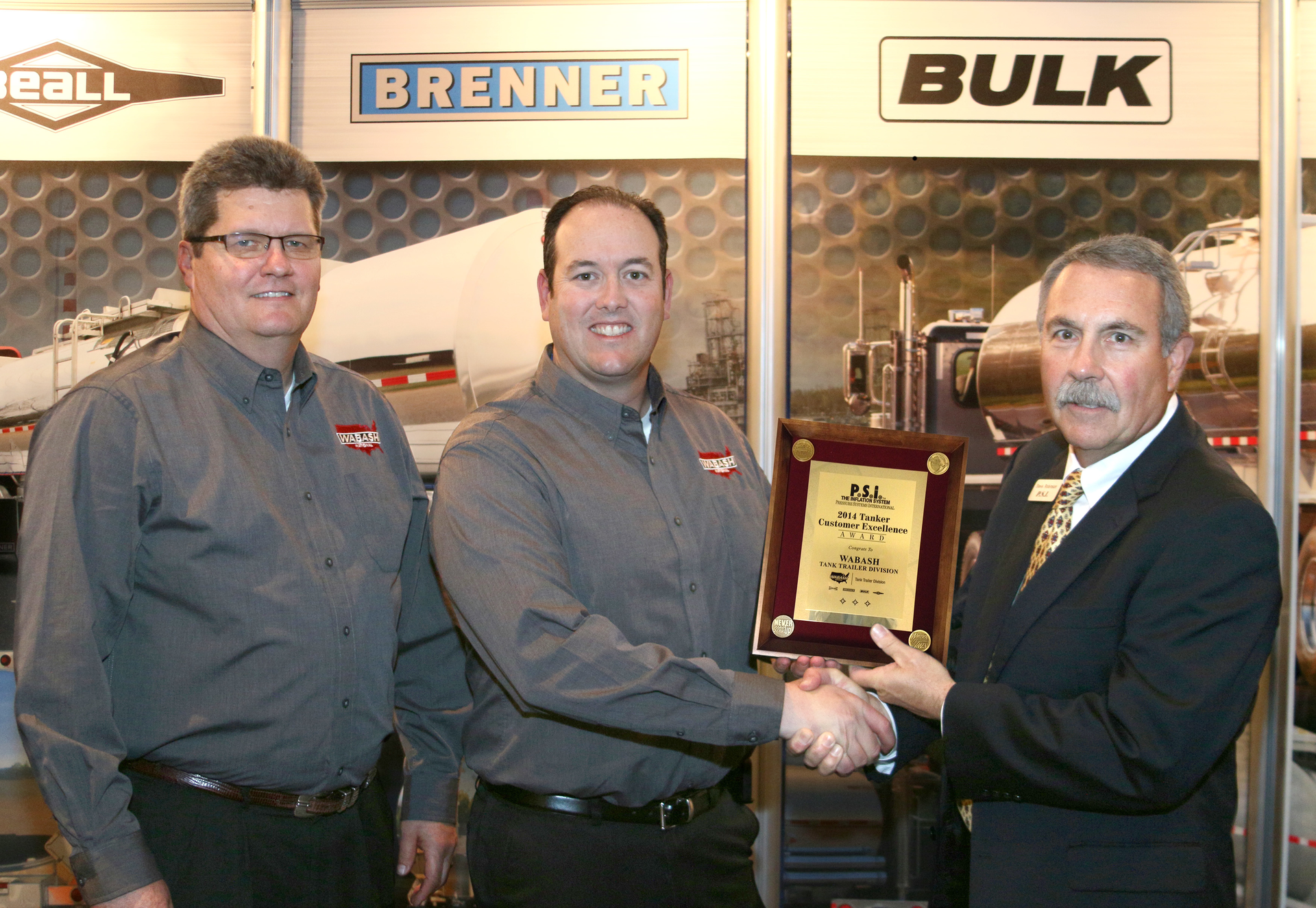 Pictured at the award presentation left to right are Jim Miller VP Sales amp Marketing Wabash Tank Trailer Division Mark Weber Group President Diversified Products Wabash National accepting the award and Steve Robinson Director OEM Sales Pressure Systems International