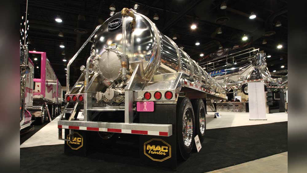 MACVAC a 6300gallon 150barrel aluminum noncode vacuum trailer is the newest tank product from MAC Trailer Inc Alliance OH