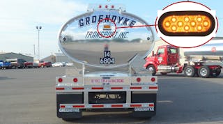 Bulktransporter 7012 Groendyke Brake Light