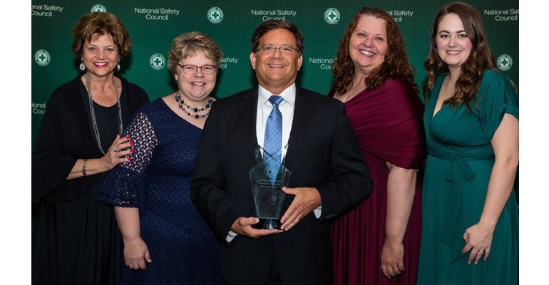 Schneider wins NSC award