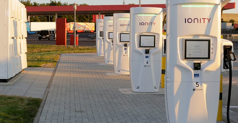 Tritium fast charger