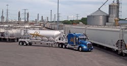 A&R Logistics dry bulk truck A&R Logistics dry bulk truck