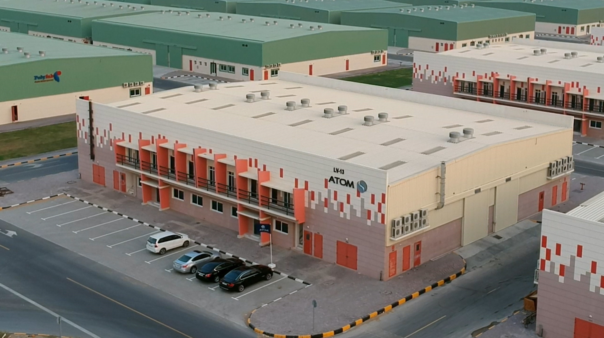 Atom Premises In Hamriyah 60ae5604bad87