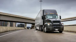 210610 Mack Anthem Day Cab 60c9fab8ce8a8