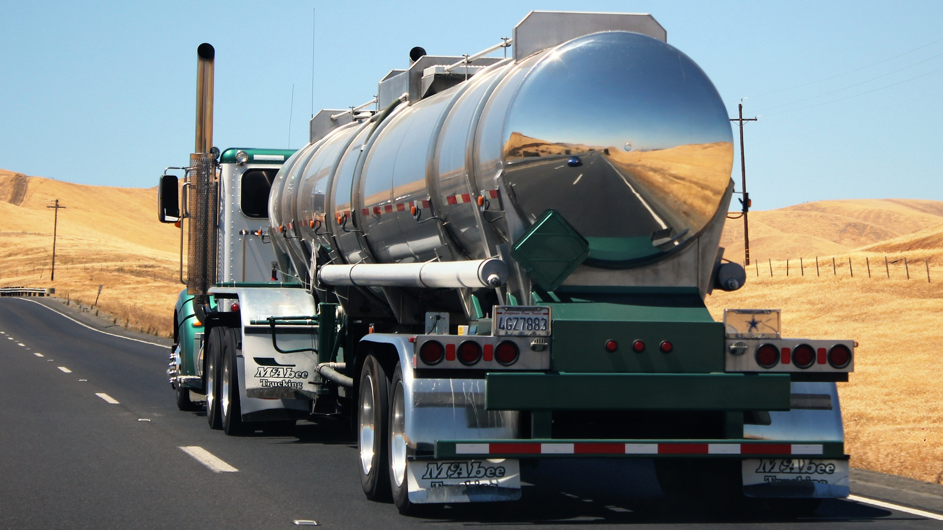 Truck 1181063 60d5f8823eb32