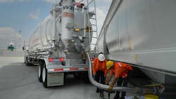 Pulsating brake-activated lamps, in addition to standard steady-burning brake lamps, can help avoid rear-end collisions. Pulsating brake-activated lamps, in addition to standard steady-burning brake lamps, can help avoid rear-end collisions.