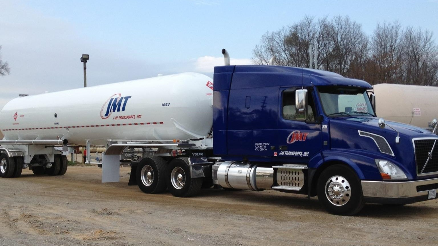 Jmt Propane Tractor Trailer 618d4d37709e5