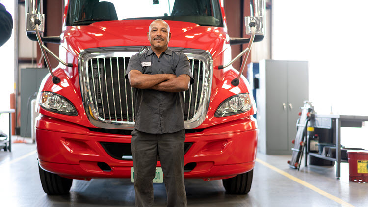 Navistar Advanced Fuel Analytics Slider2 750x500 623826ca7abcd 6238f4bbdeb5f