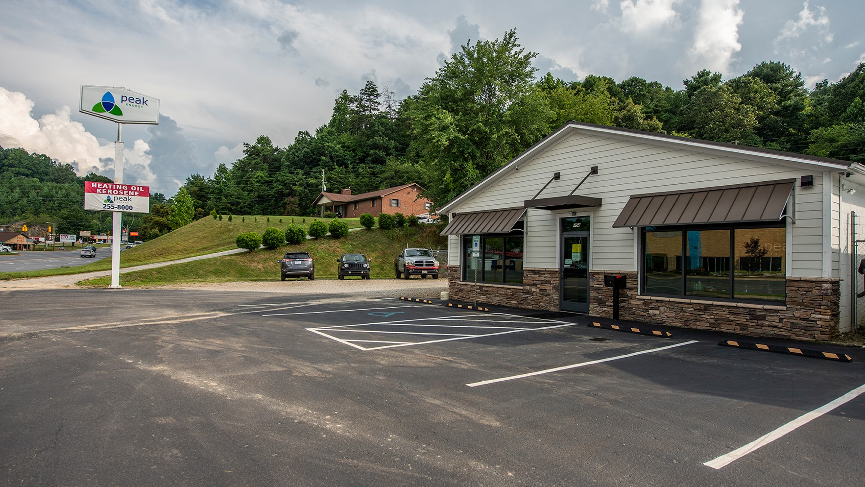 Colonial Oil Peak 62a718f085214