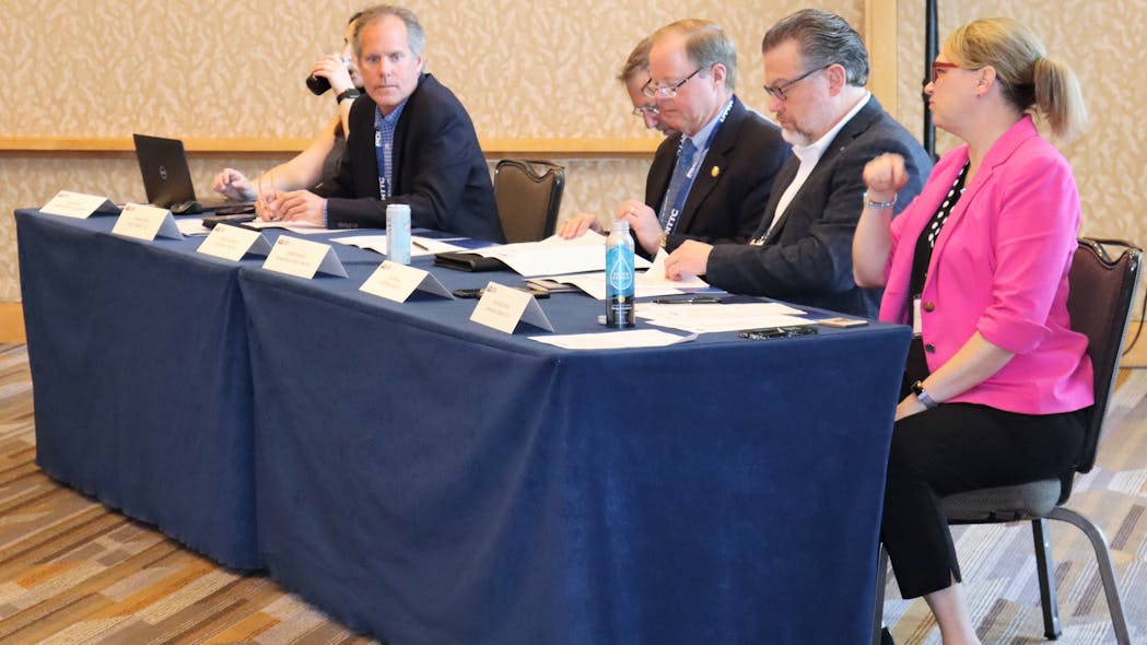 Groendyke VP Holly McCormick, at right, who chairs NTTC&rsquo;s workforce committee, revealed during the committee&rsquo;s meeting in San Diego that NTTC has secured DOL approval for the first professional tank truck driver registered apprenticeship.