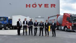 Hoyer Group Schluesseluebergabe Evonik Essen 62d01eac14114 Hoyer Group Schluesseluebergabe Evonik Essen 62d01eac14114