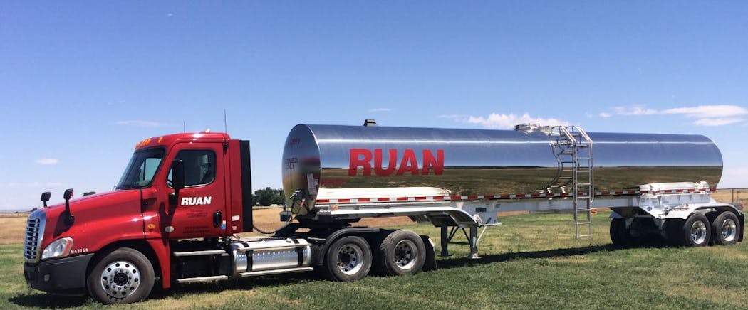 Ruan&apos;s diverse fleet of 10,000 trailers includes bulk liquid foodgrade, dairy, and chemical tank trailers&mdash;and 12,000-gallon &lsquo;super tankers.&rsquo;
