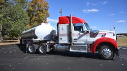 Most of Solar Transport’s 150 tankers are DOT 406 trailers from Heil for hauling refined fuels. Most of Solar Transport’s 150 tankers are DOT 406 trailers from Heil for hauling refined fuels.