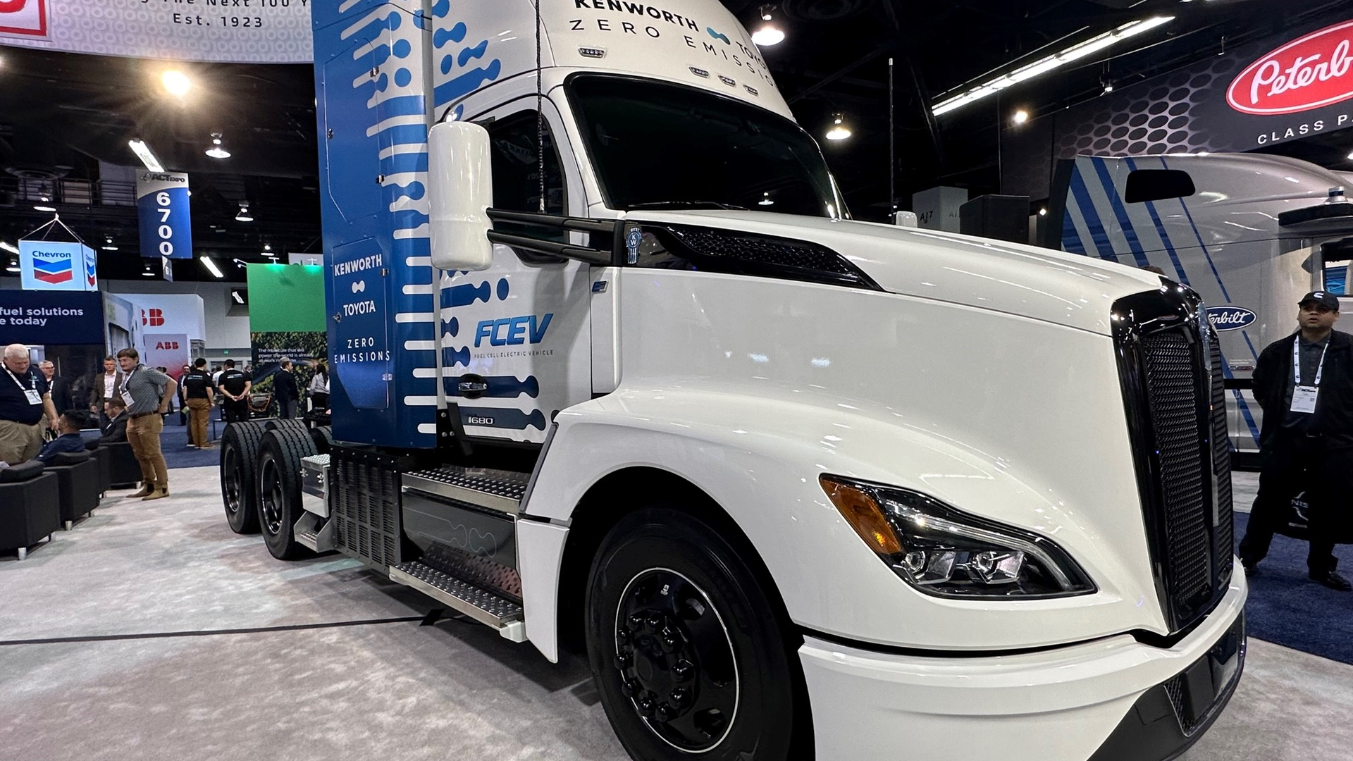 Kenworth unveils T680 hydrogen fuel cell commercialization plans Bulk