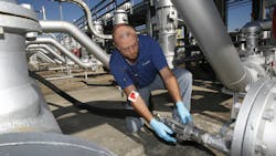 Today's advanced dry disconnects have been designed to reduce connection time from 30-40 minutes to just 30-40 seconds. Today's advanced dry disconnects have been designed to reduce connection time from 30-40 minutes to just 30-40 seconds.