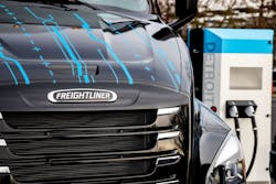 Dtna Freightliner E Cascadia 4 627a0040d3901 Dtna Freightliner E Cascadia 4 627a0040d3901