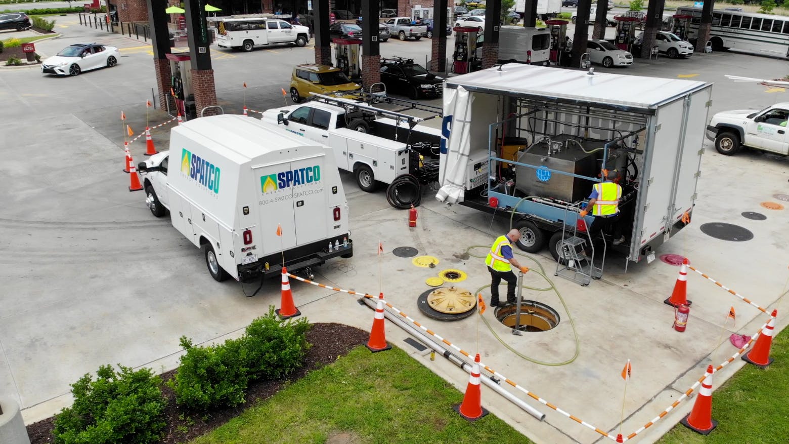 659c0e5ff0c948001eeda90a Spatco Energy Solutions Tank Cleaning