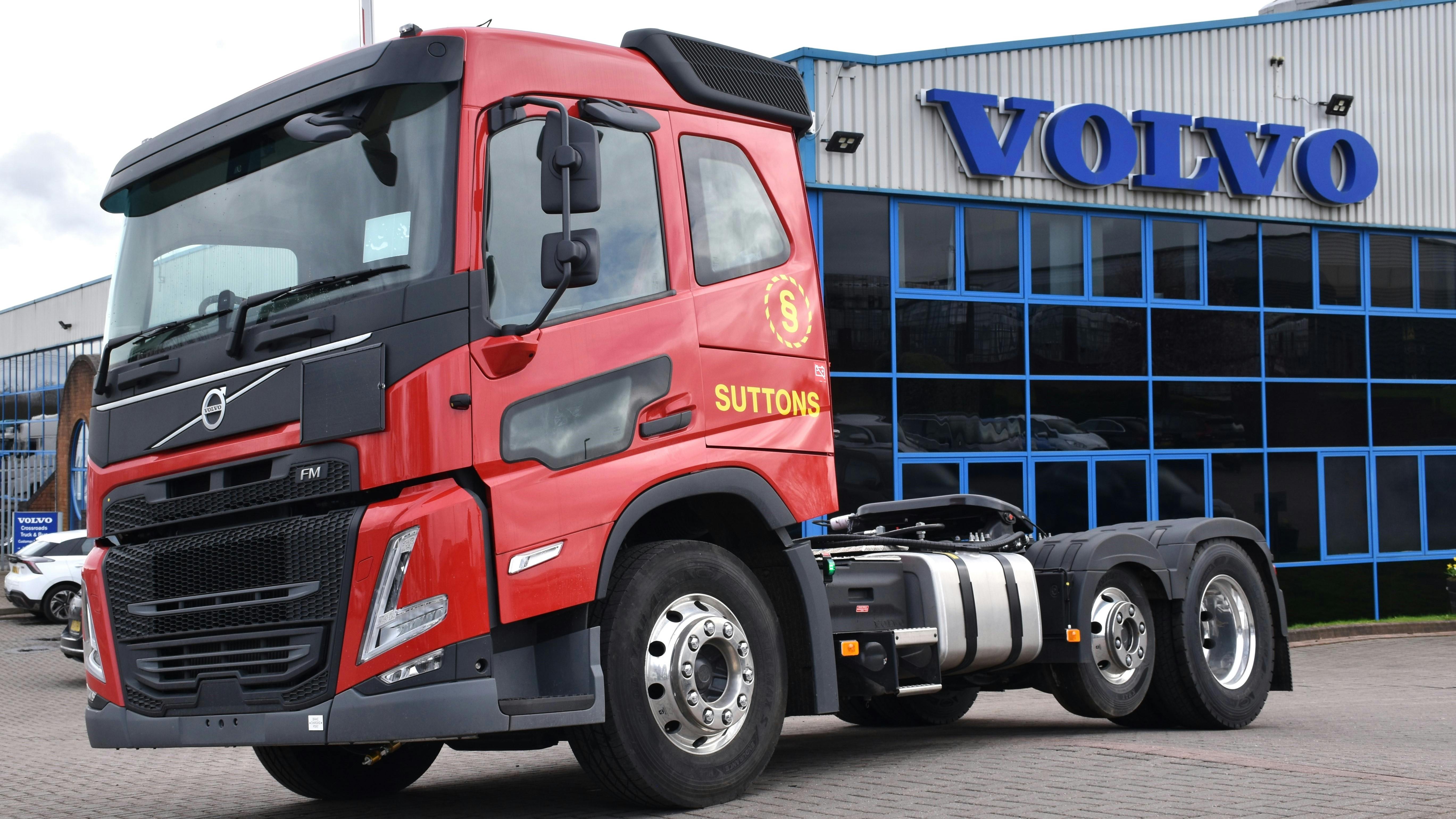 6610066081588d001e0ee2f1 Suttons 100th Fuels Truck