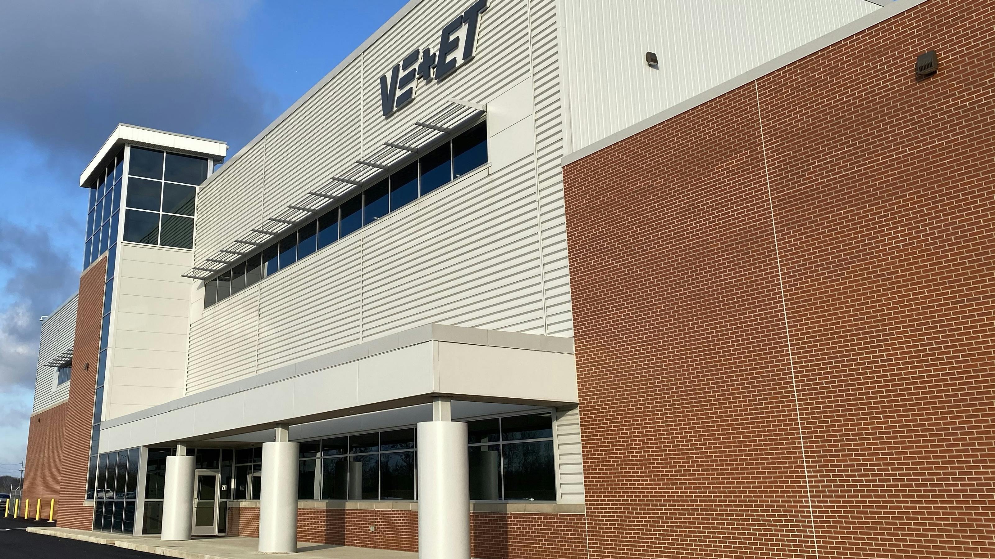 66d719767720523d2fe7fe38 Cummins Allison Img 3565 Veet