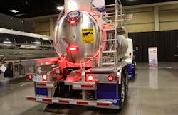 Retesa showed a tank trailer equippped with Intellistop's pulsating brake lamp module at Tank Truck Week 2024. Retesa showed a tank trailer equippped with Intellistop's pulsating brake lamp module at Tank Truck Week 2024.
