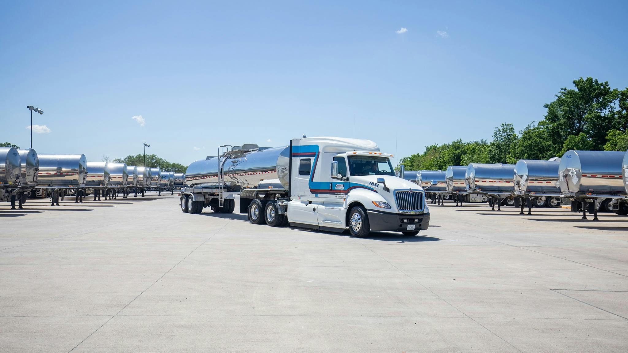 service_transport_truck