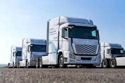 hyundai_xcient_fuel_cell_trucks_1 hyundai_xcient_fuel_cell_trucks_1