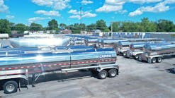 _carry_transit_tankers_in_yard _carry_transit_tankers_in_yard