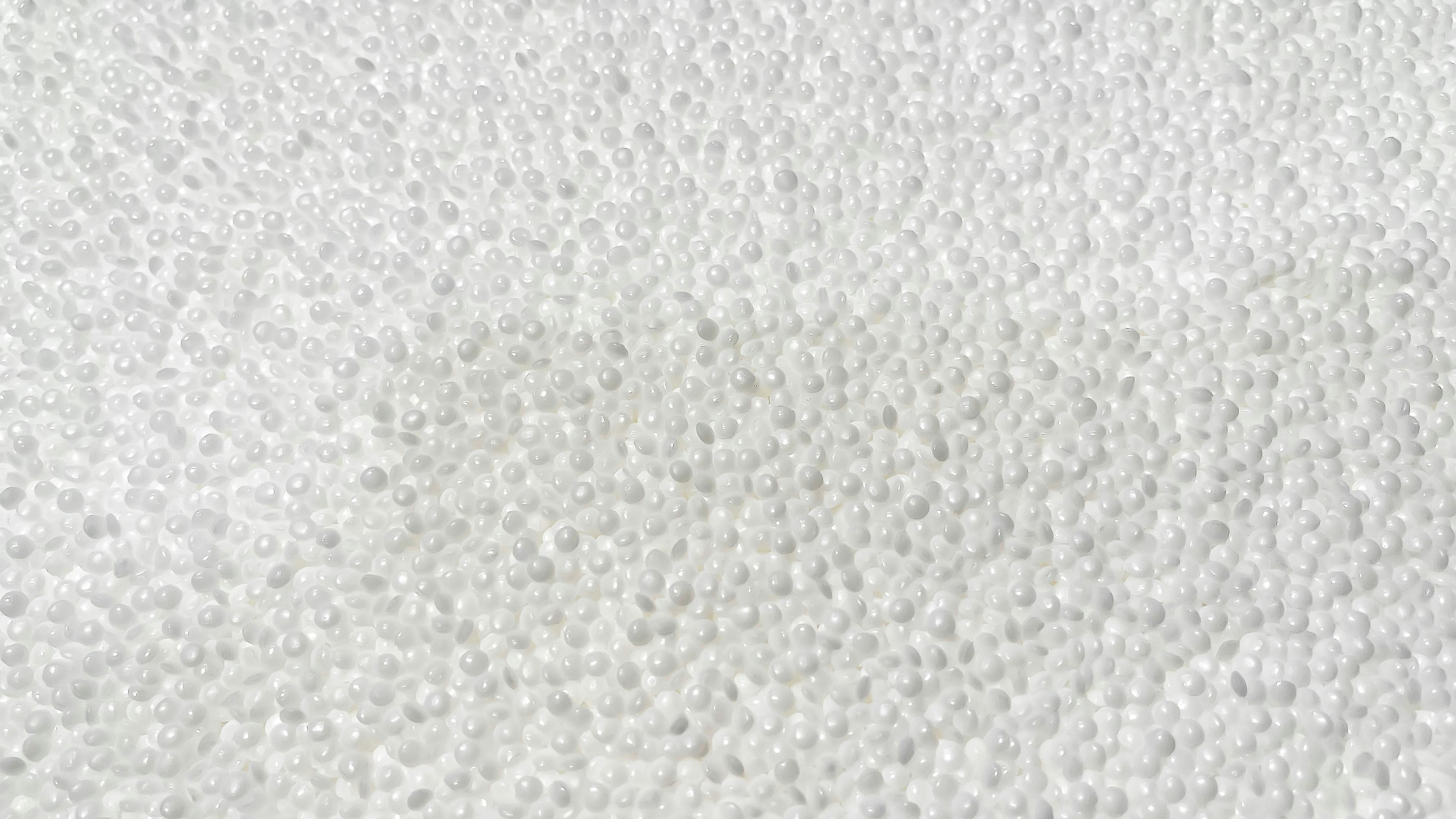 U.S. plastic resin production decreased month-over-month but increased year-over-year in August, according to American Chemistry Council data.