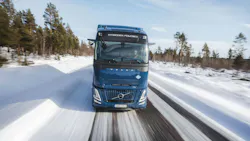 Volvo’s hydrogen-powered trucks are being developed to provide higher energy efficiency, lower fuel consumption, and increased engine power compared to conventional hydrogen combustion engine technology. Volvo’s hydrogen-powered trucks are being developed to provide higher energy efficiency, lower fuel consumption, and increased engine power compared to conventional hydrogen combustion engine technology.