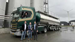 The Optimus and Sunoil teams recently formalized their partnership at Sunoil’s Kampen, Netherlands, biodiesel production facility. The Optimus and Sunoil teams recently formalized their partnership at Sunoil’s Kampen, Netherlands, biodiesel production facility.