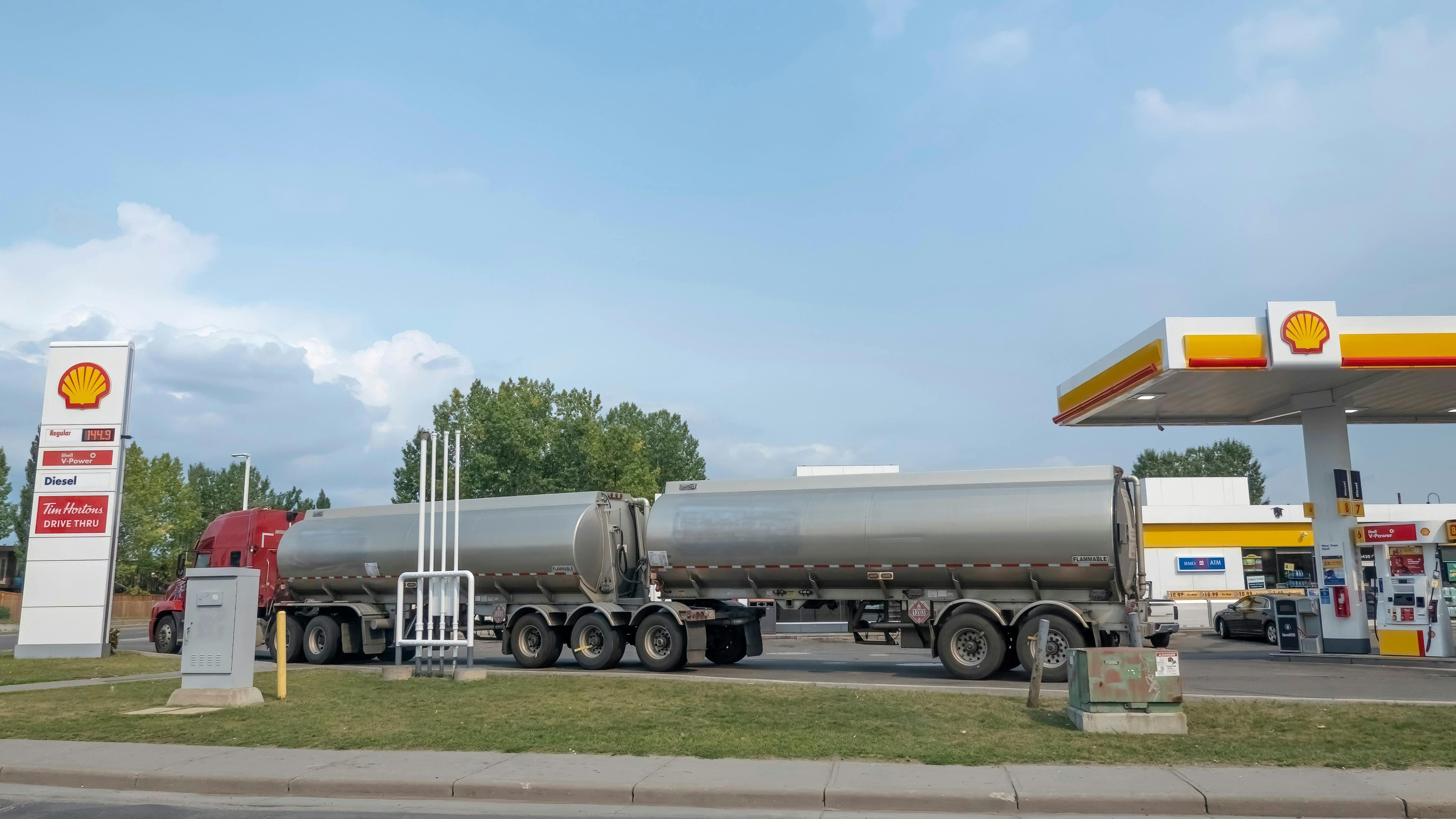 Focusing on pattern recognition and proactive strategies, Transmetrics emphasizes the importance of agility, predictive analytics, and targeted resource allocation to navigate fuel crises, geopolitical tensions, and demand swings effectively.