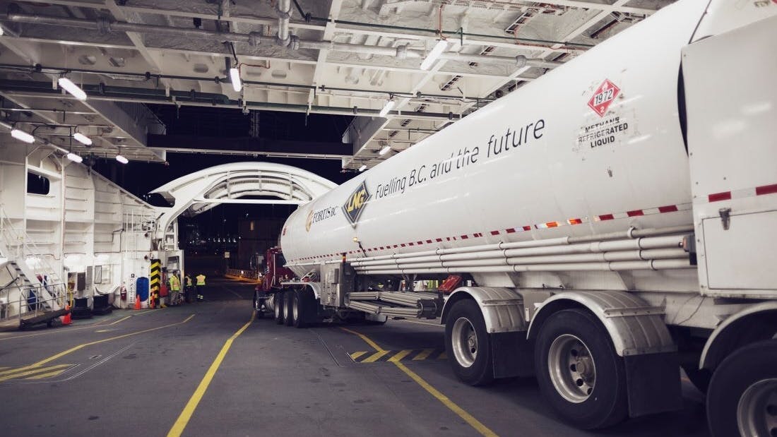 A FortisBC LNG tanker prepares for marine bunkering.