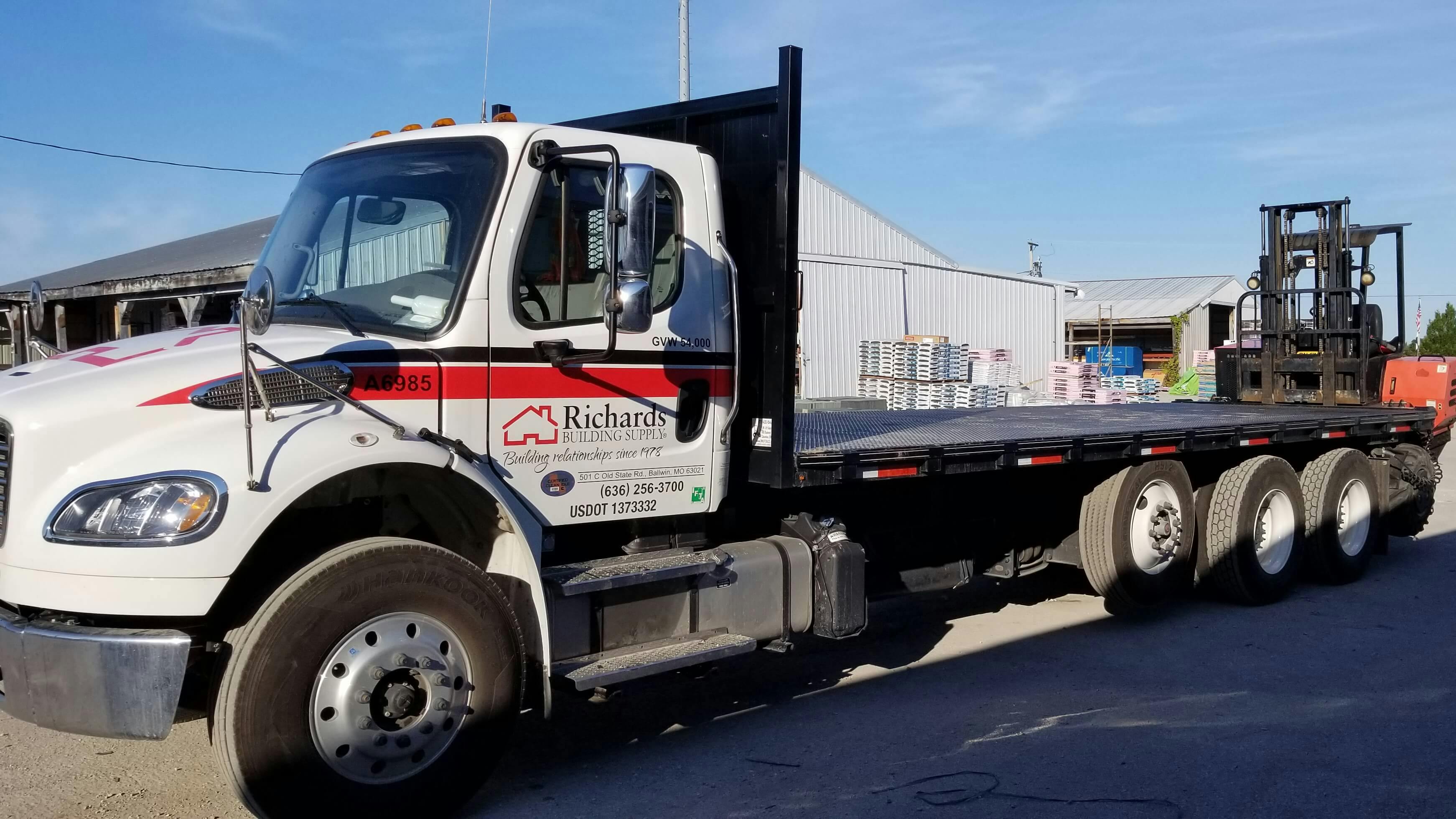 Early pilot results from Richards Building Supply in the U.S., Richfords in the U.K., and King Township in Canada show rewarding drivers for safe behavior outperforms traditional monitoring alone.