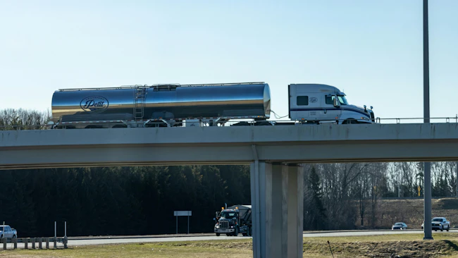 The ATA For-Hire Truck Tonnage Index remained relatively stable in June, decreasing just 0.1% from the previous year, but the first half of 2025 saw a modest 1.4% increase compared to last year. The data indicates a cautious recovery amid recent volume declines.