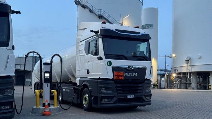 The Hoyer Group has introduced four fully electric trucks in Switzerland, utilizing intelligent charging systems to optimize energy use and support decarbonization goals.