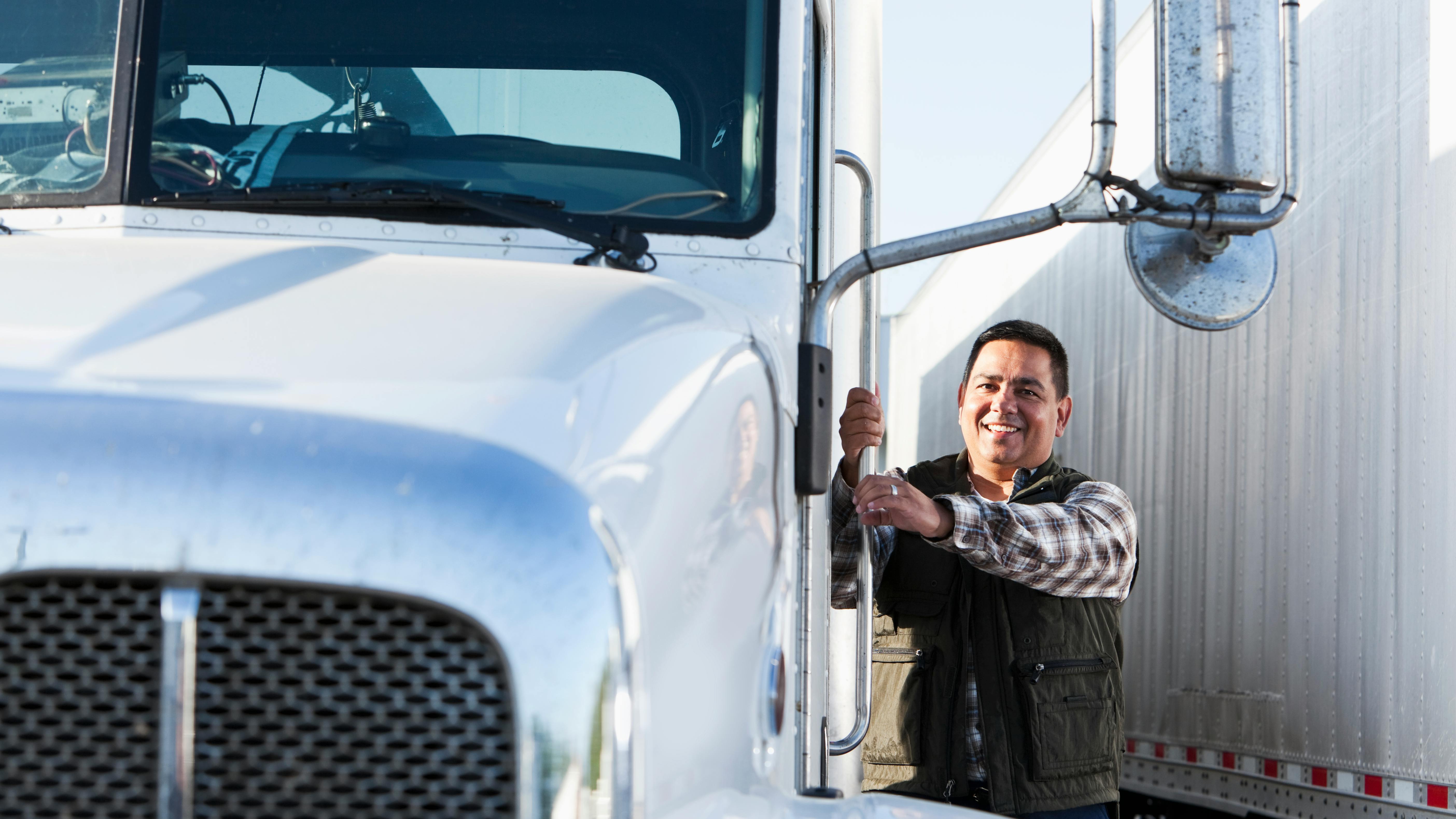 Univar Solutions honored leading tank truck carriers at its annual Carrier Awards, celebrating excellence in safety, on-time delivery, and customer service across North America.