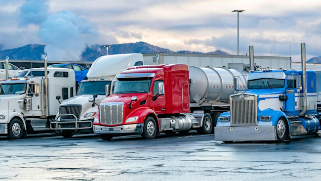 Commercial fleet market trends: North American truck orders held strong in July as fleet demand outpaced available 2026 build slots, pushing carrier focus toward 2027 equipment availability and EPA regulatory guidance.