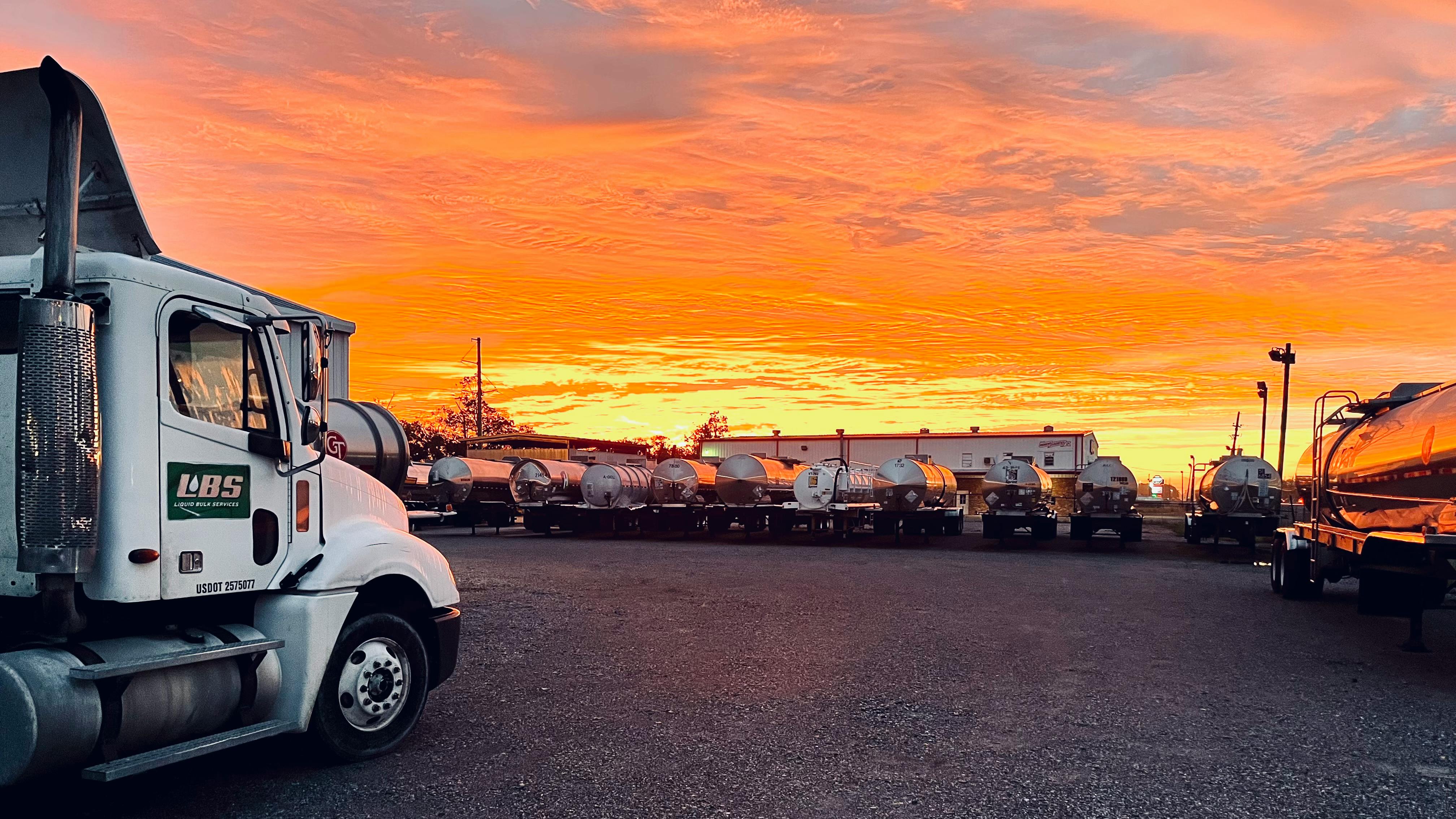 The expert team at Liquid Bulk Services keeps essential chemical tank fleets rolling safely from sunrise to sunset. Step inside their 2-acre St. Gabriel, Louisiana, location to see how this dynamic family-owned shop tackles everything from routine maintenance to heavy barrel overhauls.