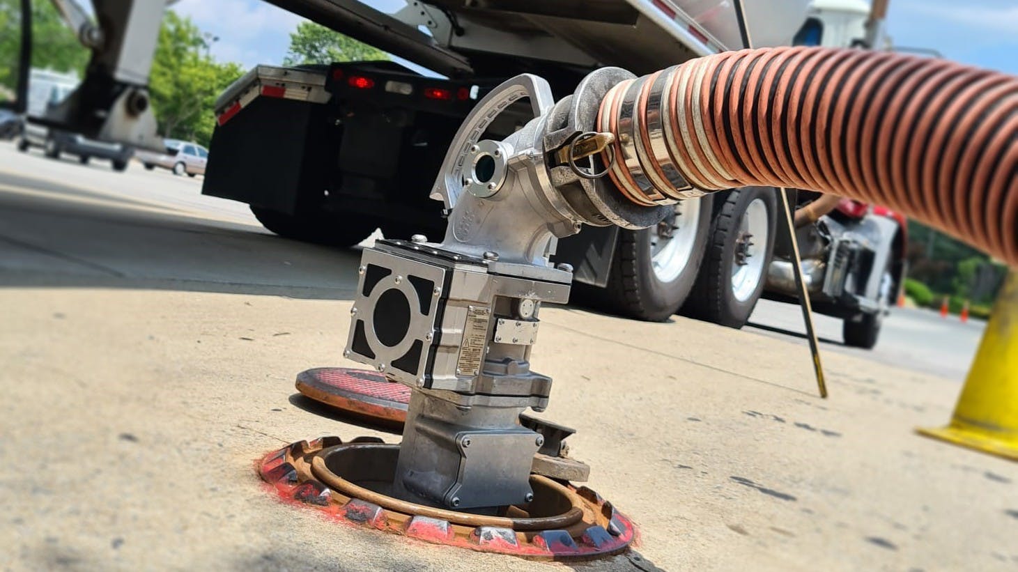 Patented MIDAS cross-drop prevention elbows operate autonomously for decades, saving money by mitigating the risk of a potential mis-fuel identification problem during fuel deliveries. Powered by self-contained energy harvesting in combination with an industrial grade Li-ion battery pack, these devices can operate reliably for decades in extreme environments and have been well-proven with over 5,000 installations worldwide.